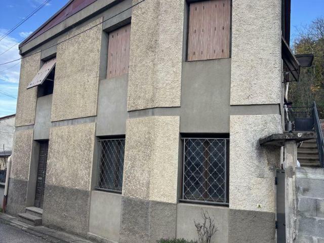 Loft/atelier/surface 3 pièces 540 m²