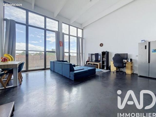 Loft/atelier/surface 3 pièces 93 m²