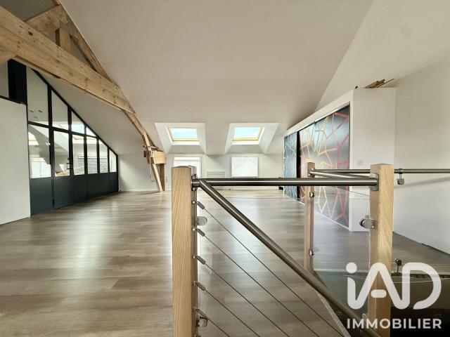 Loft/atelier/surface 3 pièces 96 m²