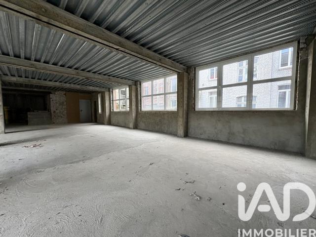 Loft/atelier/surface 1 pièce 163 m²