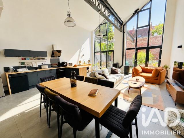 Loft/atelier/surface 5 pièces 147 m²