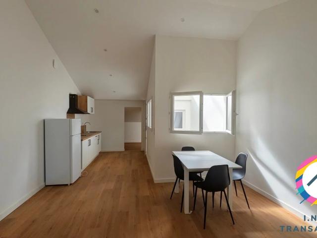 Loft/atelier/surface meublé 2 pièces 44 m²