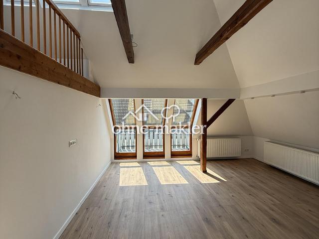 Loft/Galeriewohnung neu saniert wunderschön!