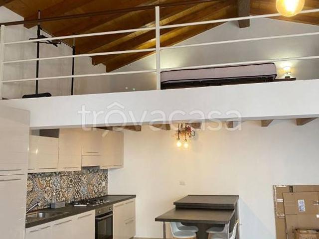 Loft/open space in affitto a Siracusa via Arizzi, Ortigia