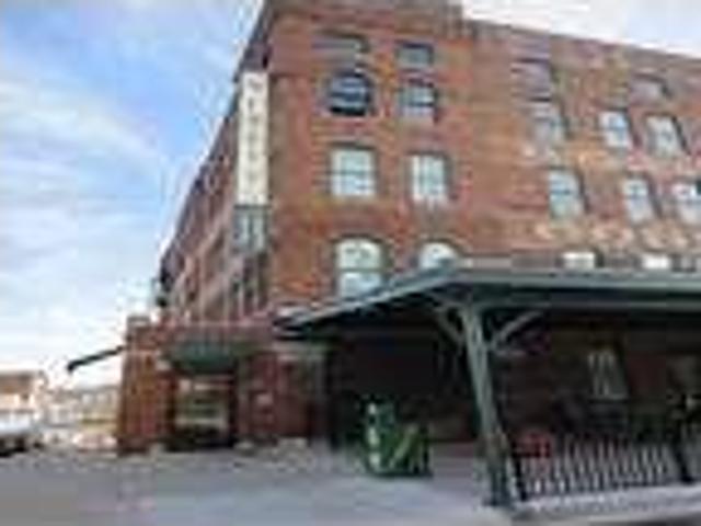 Lofts at 15th Wonderful 1 bedroom, 1 bathroom apartment home with 1090 sqft