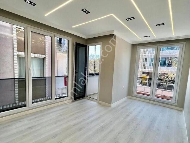 Loft'tan Gültepe'de Satılık Sıfır 2+1 75 M2 Lüks 1.normal Kat