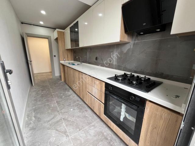 Loft'tan İnönü'de Kapalı Otoparklı Lüks 4.normal Kat Daire