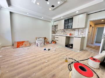 Loft'tan Kültür Merkezi'nin Arkasında2+1 Yerden Isıtmalı Y.giriş