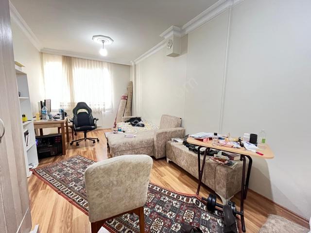 Loft'tan Sefaköyde Kıralık 1+1 Yüksek Giriş Eşyalı Daire
