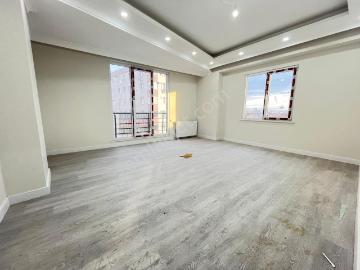 Loft'tan Tevikbey Mah Site İçerisinde 2+1 90m2 4.kat Sıfır Satılık Daire