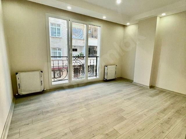 LOFT'tan YEŞİLOV MAH 2+1 ASANSÖRLÜ 72m2 SATILIK 1.KAT DAİRE
