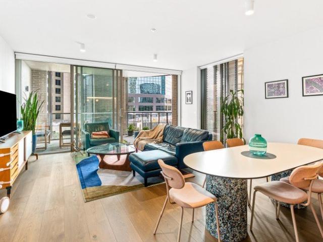 Loftus Lane Living with Harbour Bridge Views