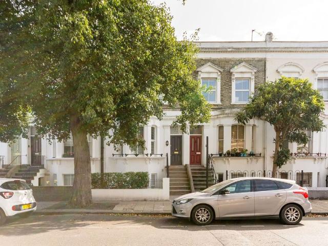 Loftus Road, Shepherd's Bush, London W12, 1 bed flat to rent, £2,200 pcm | PrimeLocation