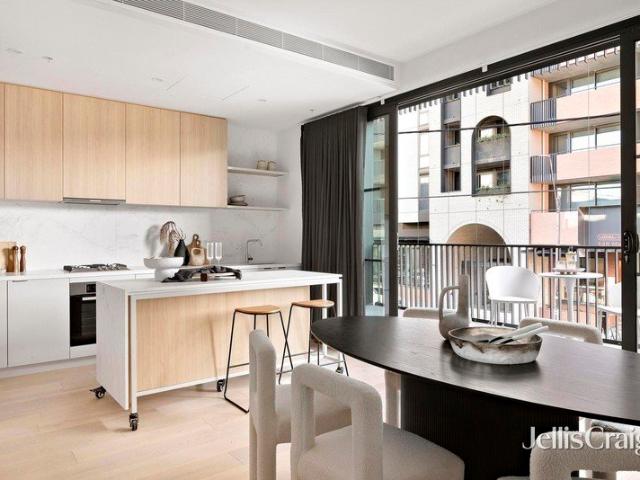 Lofty Lifestyle with Award Winning Architecture