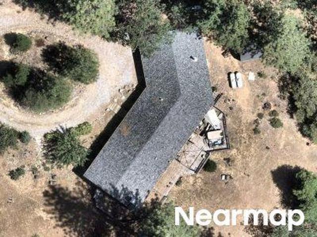 Log Cabin Ln