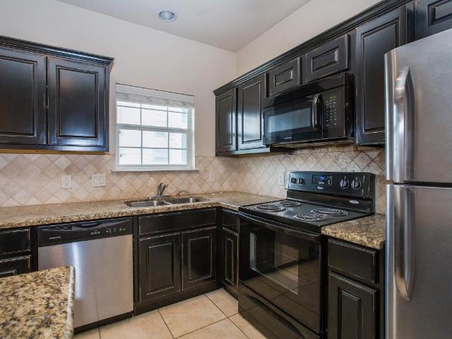 Logan Ridge 3 Bedroom Apartment for Rent at 225 Ramsay St, San Marcos, TX 78666 Forest Hills