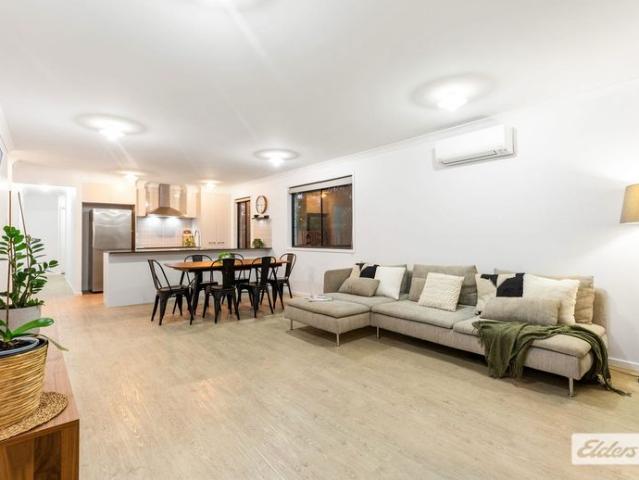 Loganholme Gem: Spacious Living, Prime Location!