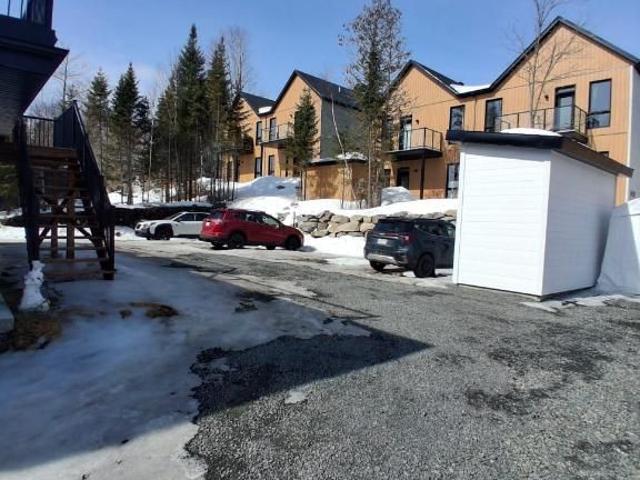 Logement 4 ½ avec un bureau neufs à louer – Saint Donat de Montcalm