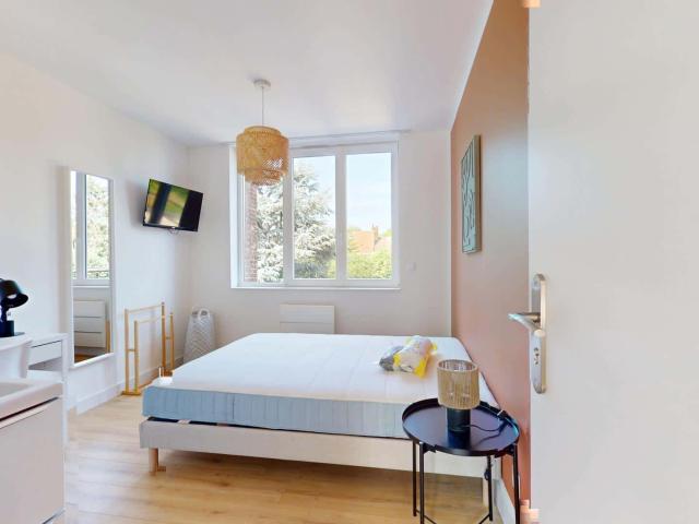 logement 4 ARMAND CARREL A