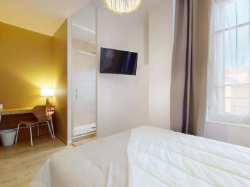 logement 4 COMMANDANT MARCHAND MONTCHAT