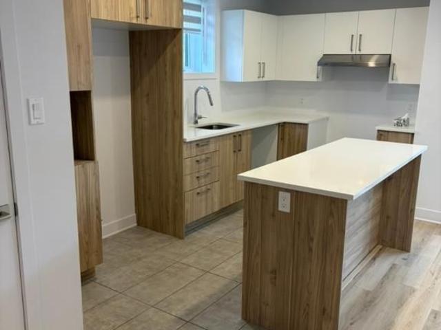 Logement 4 1/2 disponible maintenant JUILLET GRATUIT