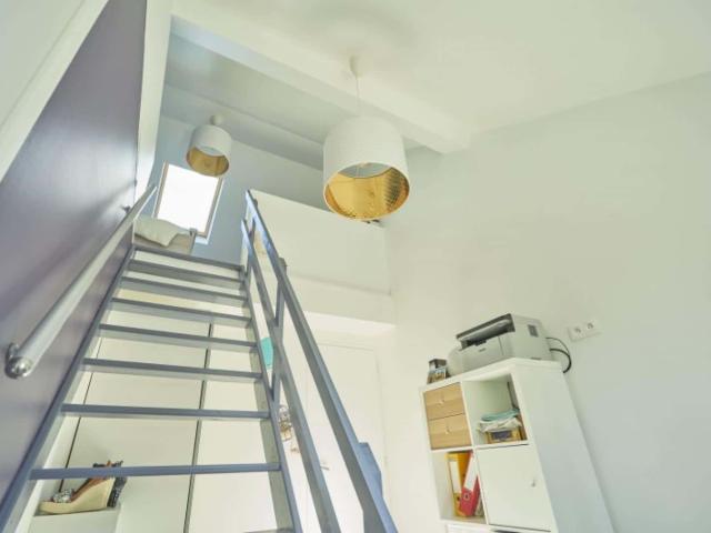 logement 5 BECKER D