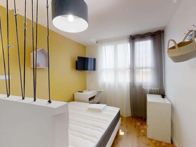 logement 1 CHARLES DE FITTE