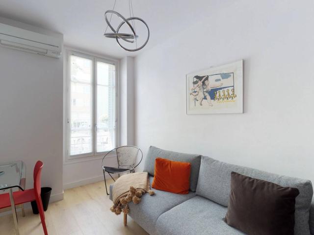 Logement 2 CH 60 m² Lyon 8 2 salles de bain, climatisation