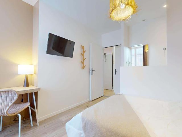 logement 3 COMMANDANT MARCHAND MONTCHAT