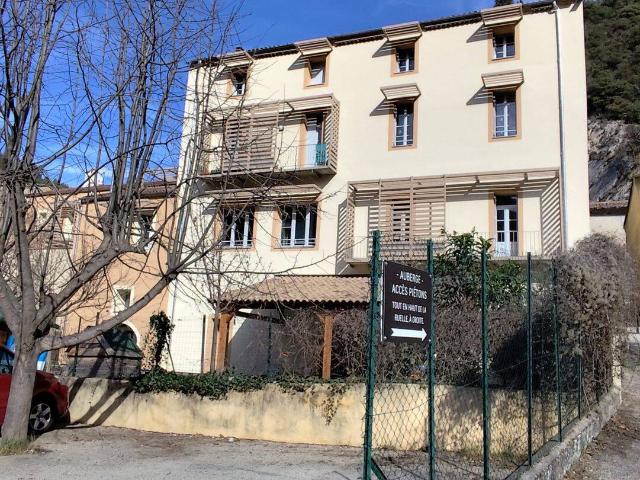 Logement T4 à louer Les Pilles