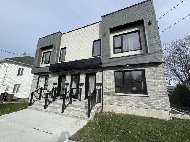 Logement à Louer à Alma Rue Collard