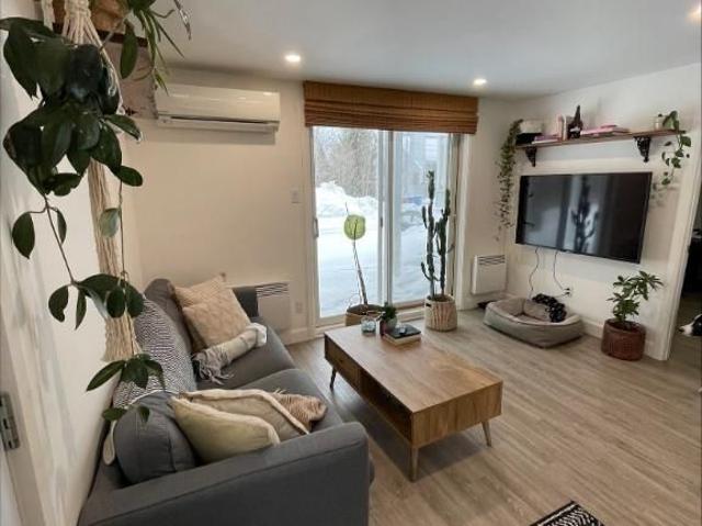 Logement à Louer à Sutton