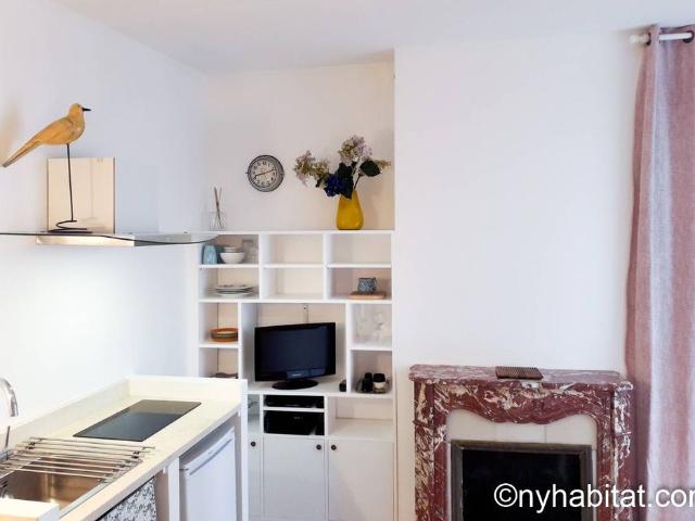 Logement à Paris, Location meublée Studio T1 Montmartre PA 4711