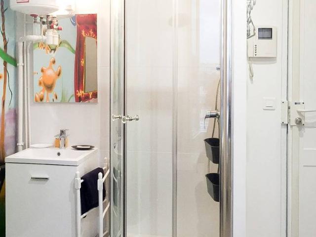 Logement à Paris, Location meublée Studio T1 Champ de Mars Eiffel Tower, Gare Montparnasse Grenelle Parc des Expositions PA 4655