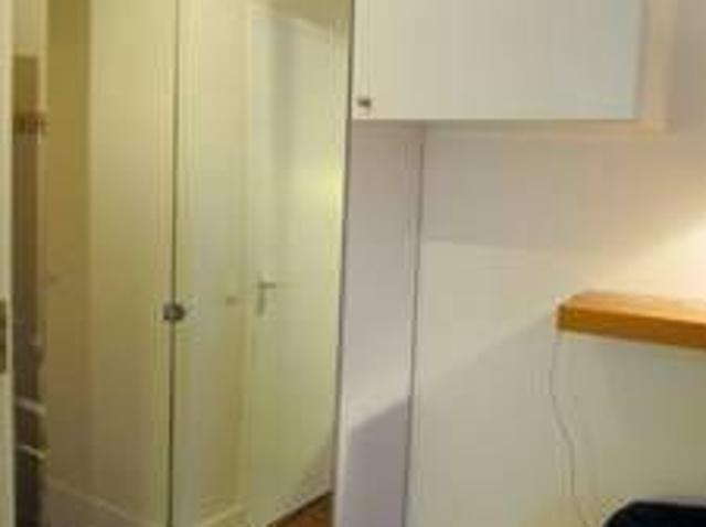 Logement à Paris, Location meublée Studio T1 Gobelins PA 4134