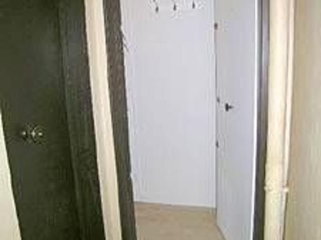 Logement à Paris, Location meublée Studio T1 Place des Vosges, Le Marais Notre Dame Hôtel de Ville PA 4258