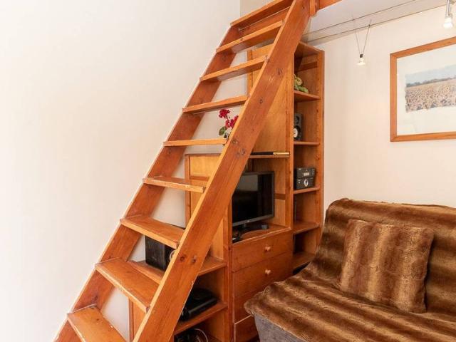 Logement à Paris, Location meublée Studio T1 Quartier Latin PA 750