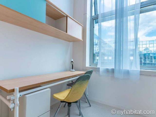 Logement à Paris, Location meublée T2 Banlieues PA 4955