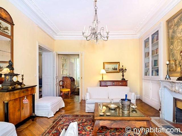 Logement à Paris, Location meublée T3 Champs Élysées PA 4859