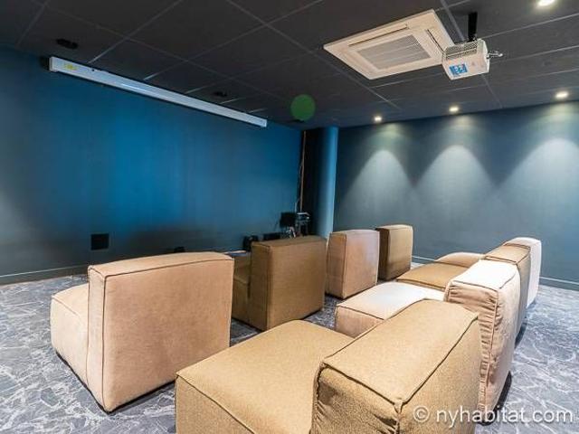 Logement à Paris, Location meublée T4 Villejuif PA 4960
