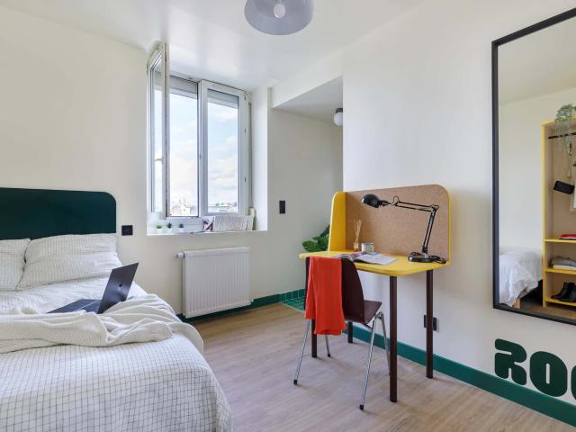 logement L meublée avec douche privé Résidence Montebello