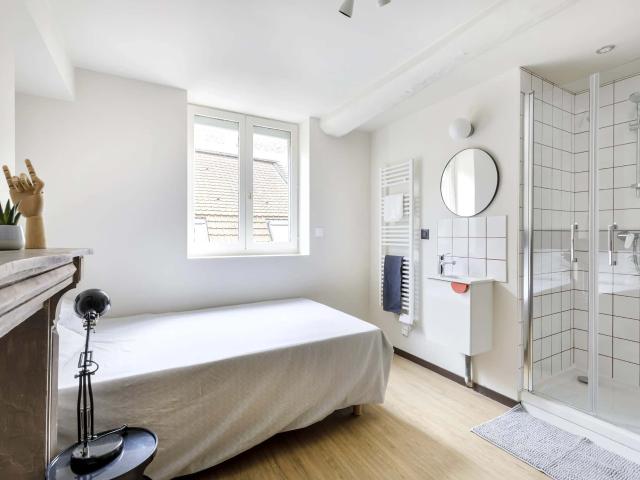 logement L meublée avec douche privé Résidence Moulins