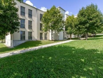 Logement lumineux dans quartier calme