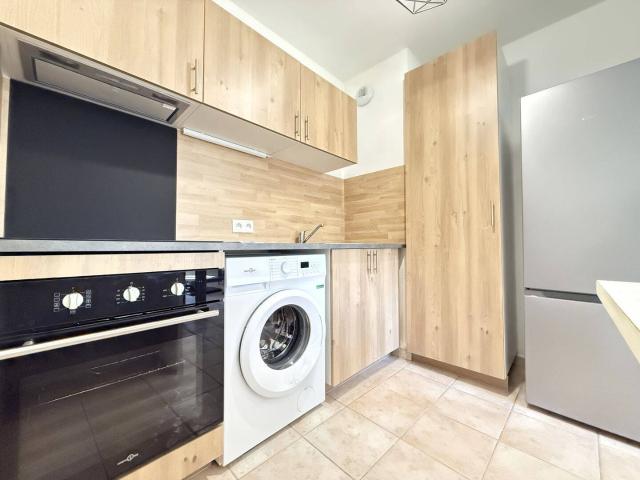 LOGEMENT MEUBLE D'ENVIRON 55 M2 REFAIT A NEUF !