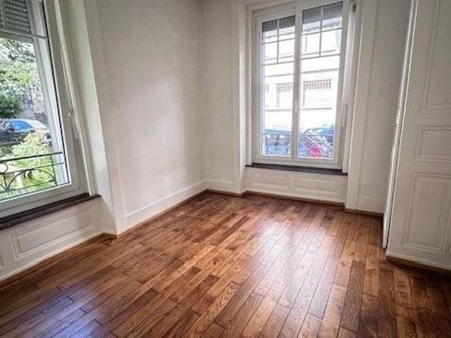 Logement rénové au centre ville !
