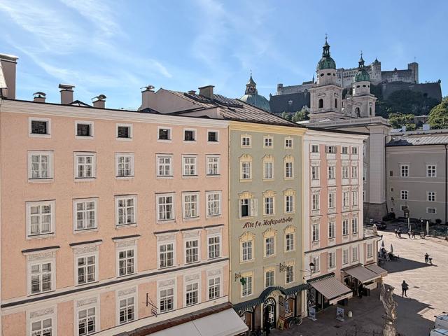 Logenplatz inmitten der historischen Altstadt! Altbaujuwel mit Festungsblick