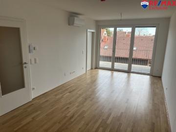 Loggiawohnung im Zehnerviertel! Klimaanlage, 2 Zimmer und Erstbezug!