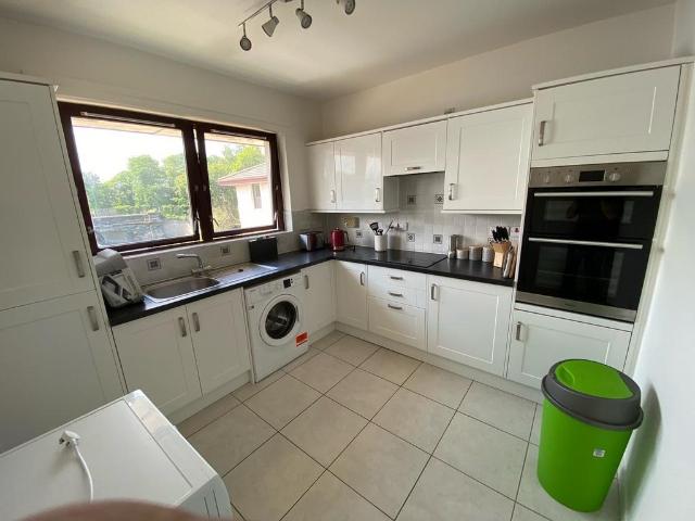 Logie Green Road EH7 2 bed flat to rent £1,350 pcm £312 pw