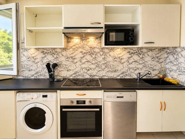 Lognes – 2 pièces meublé lumineux avec balcon et parking – eau comprise