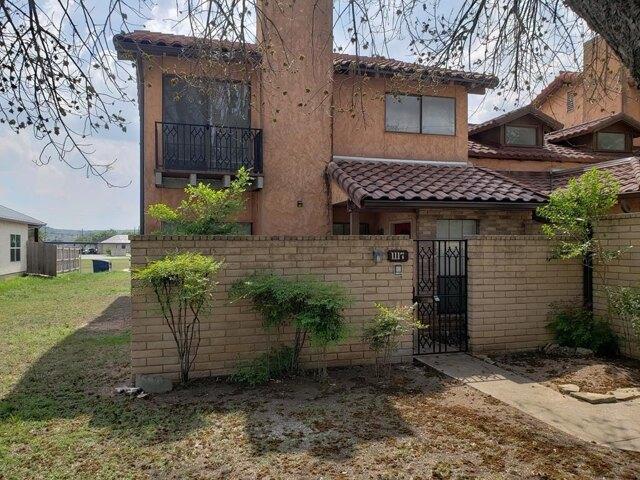 Lois St, Kerrville, Home For Rent